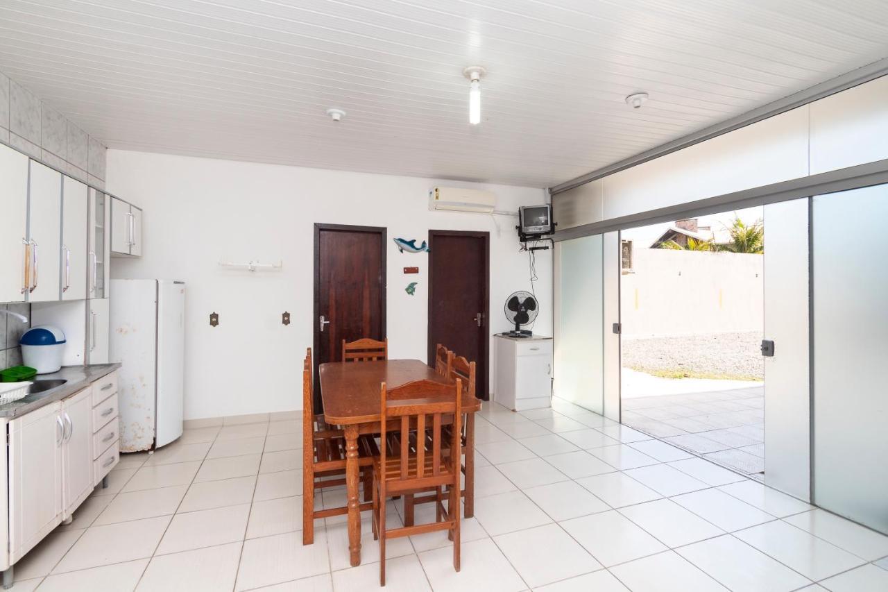 ボンビーニャスResidencial Ipe Amareloアパートメント エクステリア 写真