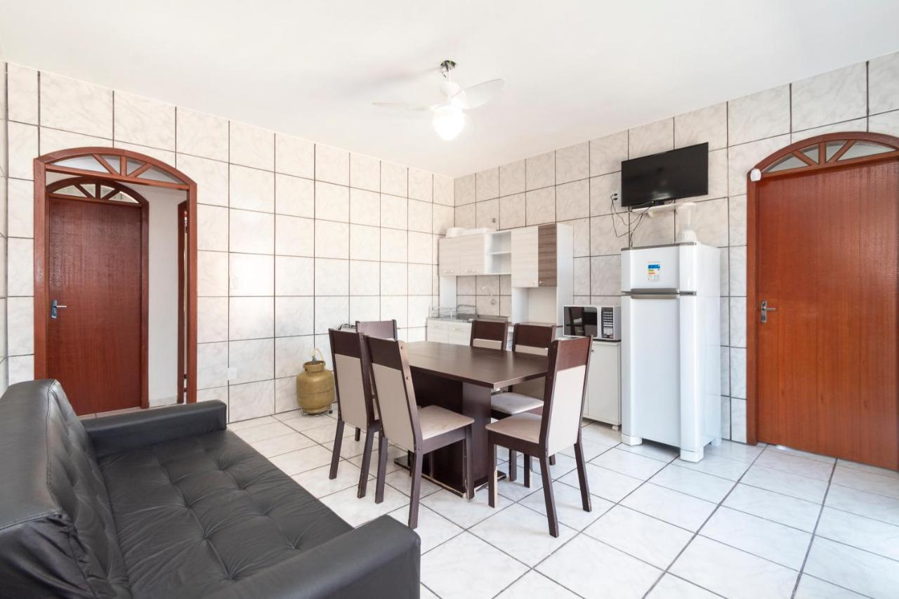 ボンビーニャスResidencial Ipe Amareloアパートメント エクステリア 写真