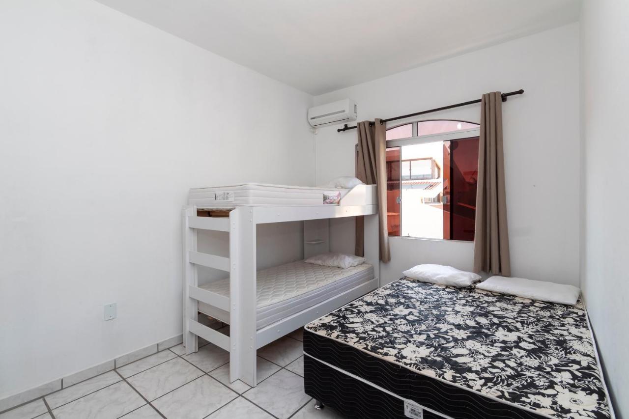 ボンビーニャスResidencial Ipe Amareloアパートメント エクステリア 写真