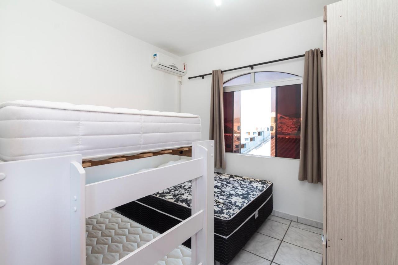 ボンビーニャスResidencial Ipe Amareloアパートメント エクステリア 写真
