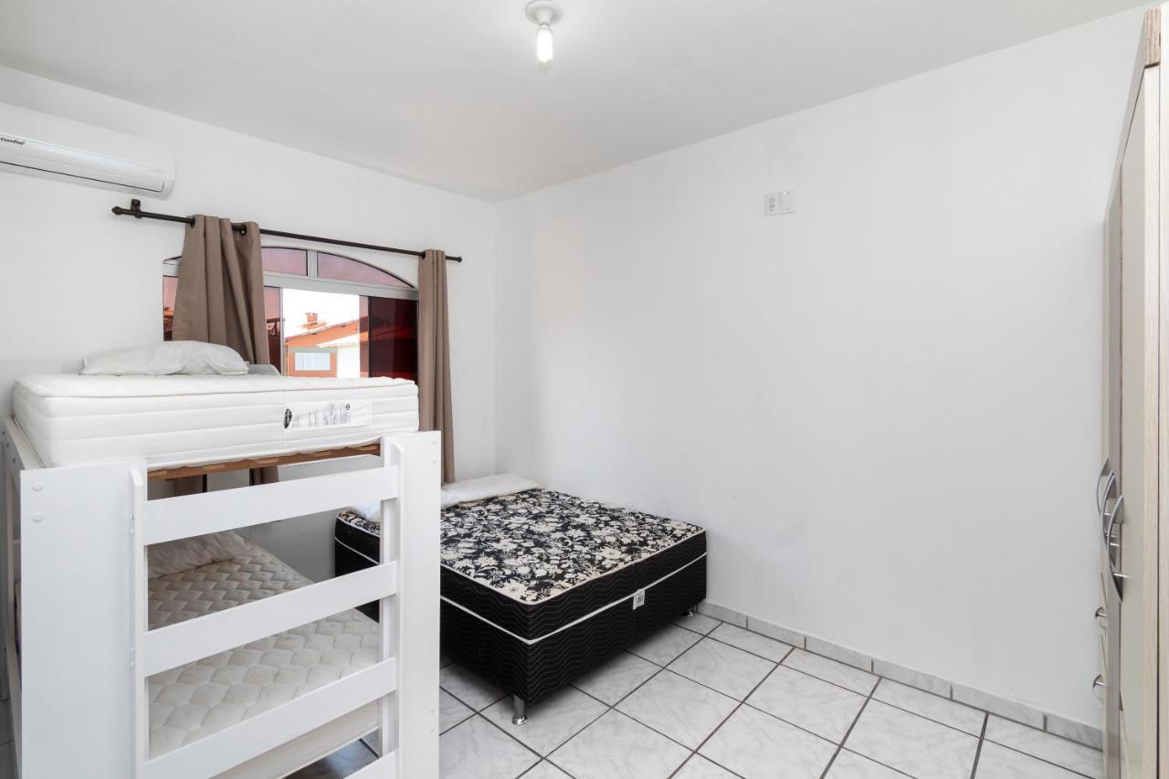 ボンビーニャスResidencial Ipe Amareloアパートメント エクステリア 写真