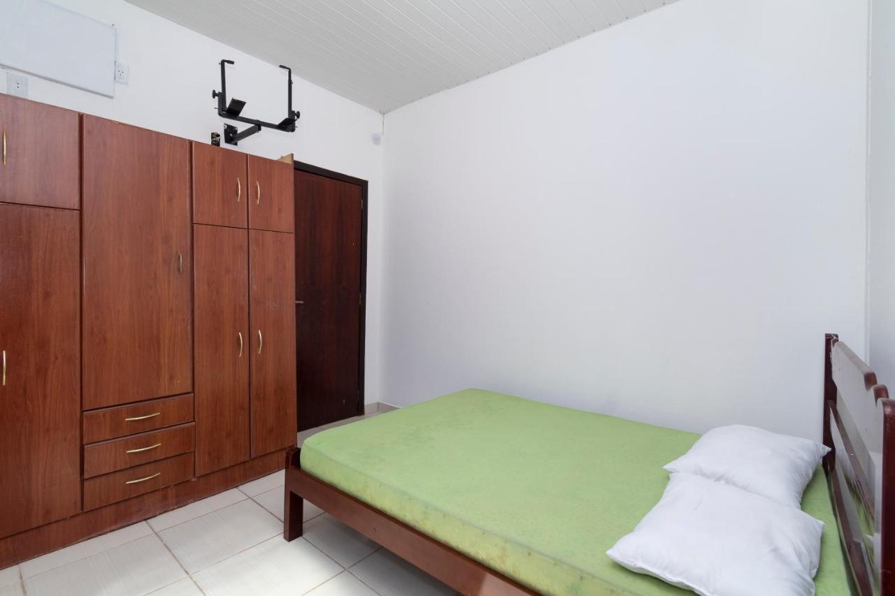 ボンビーニャスResidencial Ipe Amareloアパートメント エクステリア 写真