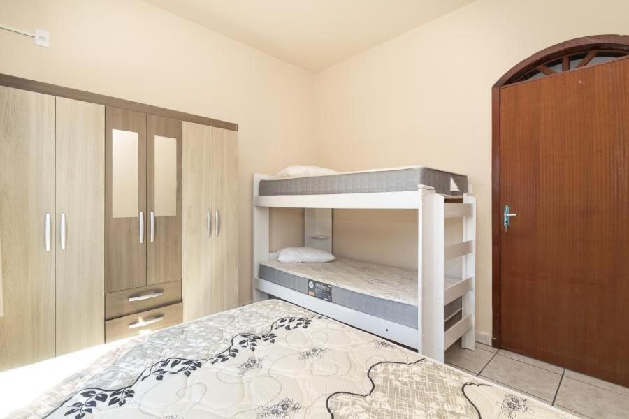 ボンビーニャスResidencial Ipe Amareloアパートメント エクステリア 写真