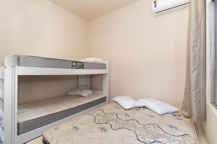 ボンビーニャスResidencial Ipe Amareloアパートメント エクステリア 写真