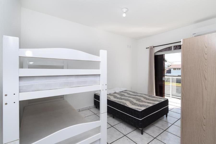 ボンビーニャスResidencial Ipe Amareloアパートメント エクステリア 写真