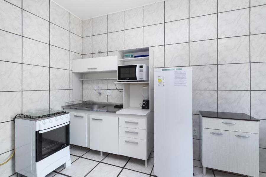 ボンビーニャスResidencial Ipe Amareloアパートメント エクステリア 写真